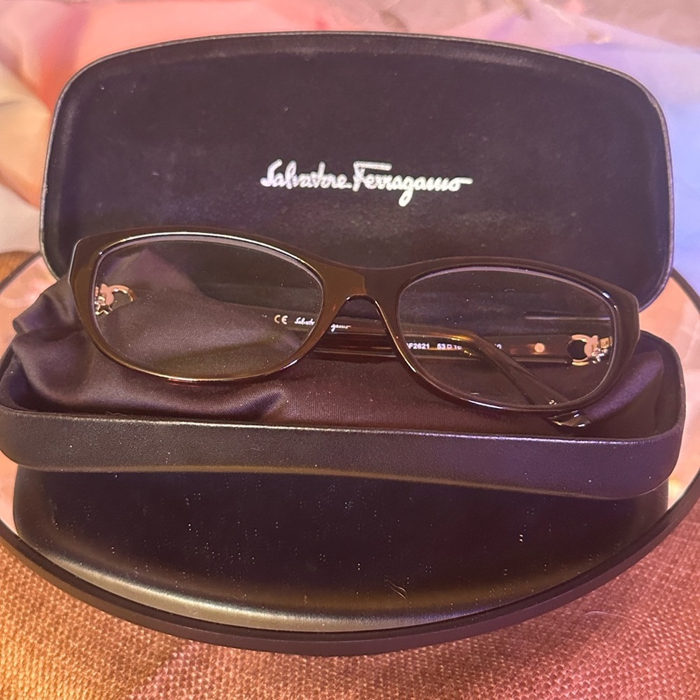 Salvatore Ferragamo Glasses (Prescription) SF2621 Horseshoe Bits